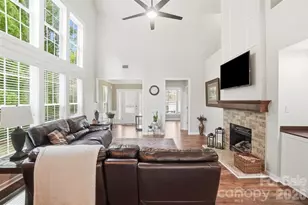 3402 Darlington Rd, Matthews, NC 28105 - Photo 10