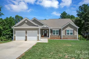 122 Windstone Dr, Troutman, NC 28166 - Photo 2