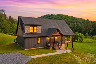 8788 Donald Barrier St, Newland, NC 28657 - Photo 2