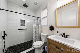 7202 Toxaway Ln, Charlotte, NC 28269 - Photo 24