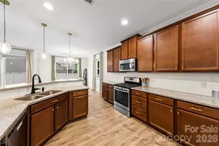 7202 Toxaway Ln, Charlotte, NC 28269 - Photo 8