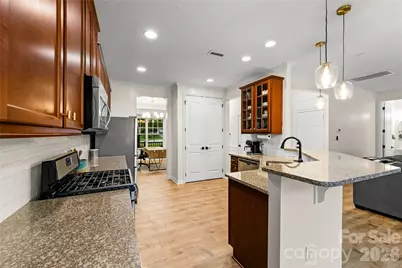 7202 Toxaway Lane, Charlotte, NC 28269 - Photo 10