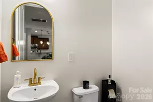 7202 Toxaway Ln, Charlotte, NC 28269 - Photo 20
