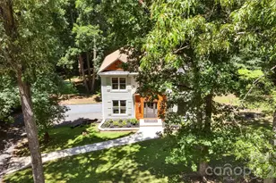 1433 Lurecliff Pl, Fort Mill, SC 29708 - Photo 2