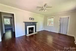 2825 Parkway Ave, Charlotte, NC 28208 - Photo 4