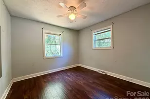2825 Parkway Ave, Charlotte, NC 28208 - Photo 8