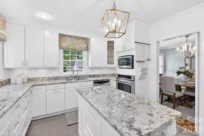 2808 Windsor Avenue, Charlotte, NC 28209 - Photo 12