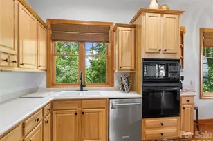 115 Stoney Falls Loop, Burnsville, NC 28714 - Photo 12