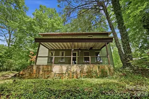 71 Warrior Rd, Newland, NC 28657 - Photo 2