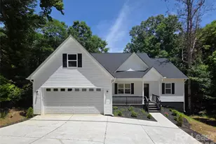 595 Foxwood Dr SE, Concord, NC 28025 - Photo 2