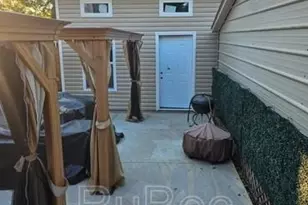 1813 Brewton Dr, Charlotte, NC 28206 - Photo 14