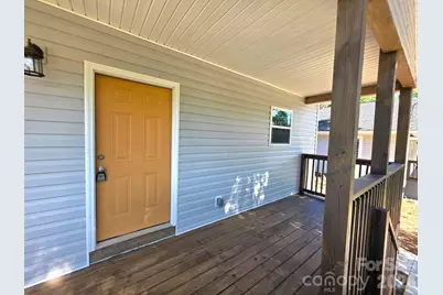 1105 8th Street, Statesville, NC 28677 - Photo 2
