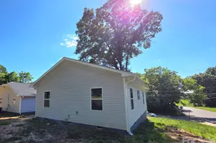 1105 8th St, Statesville, NC 28677 - Photo 22