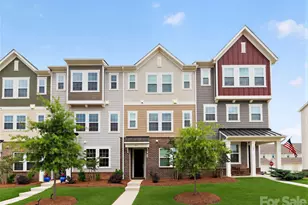 147 Morning Gap Pkwy, Fort Mill, SC 29715 - Photo 2