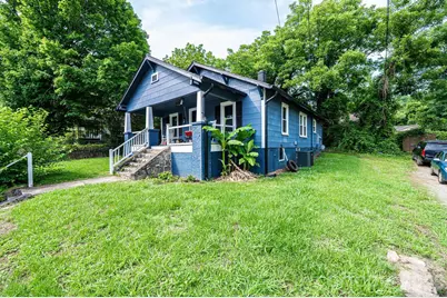 224 Broadway Street NW, Lenoir, NC 28645 - Photo 2