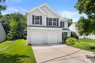 1446 Deer Forest Dr, Fort Mill, SC 29707 - Photo 2