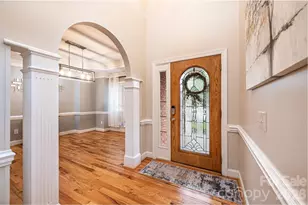 1718 30th Ave Pl NE, Hickory, NC 28601 - Photo 4