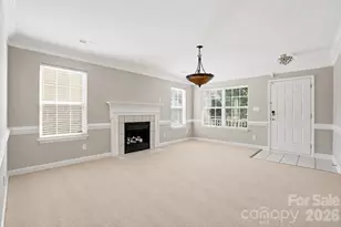 1135 Stonehenge Ln, Charlotte, NC 28216 - Photo 4