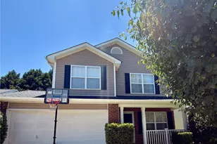 1135 Stonehenge Ln, Charlotte, NC 28216 - Photo 1