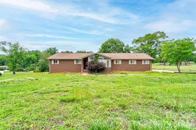 3016 Longwood Drive, Shelby, NC 28152 - Photo 1