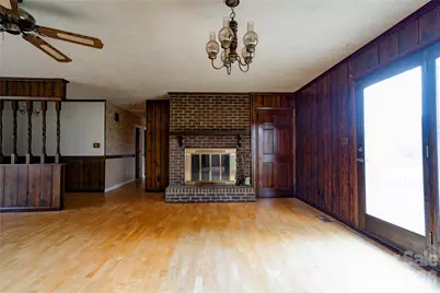 3016 Longwood Drive, Shelby, NC 28152 - Photo 4