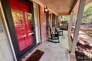 196 Flint Ridge Dr, Concord, NC 28025 - Photo 4