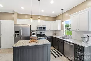 117 Heathrow Ln, Statesville, NC 28677 - Photo 14