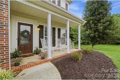 117 Heathrow Lane, Statesville, NC 28677 - Photo 8
