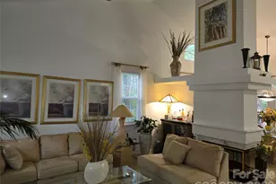 6313 Lily Pad Ct, Charlotte, NC 28262 - Photo 2