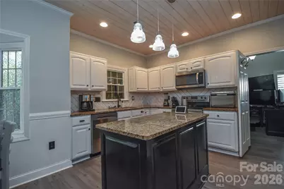 135 Southhaven Drive, Mooresville, NC 28117 - Photo 2