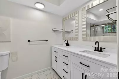 7611 Robin Crest Road, Charlotte, NC 28226 - Photo 30