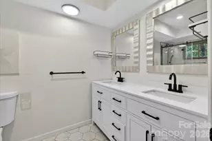 7611 Robin Crest Rd, Charlotte, NC 28226 - Photo 30