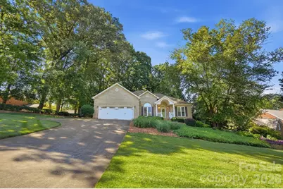1506 Village Court, Gastonia, NC 28054 - Photo 2