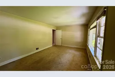 150 31st Avenue NW, Hickory, NC 28601 - Photo 16