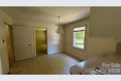 150 31st Avenue NW, Hickory, NC 28601 - Photo 14