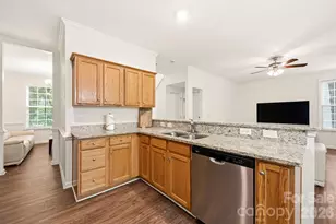 4902 Windchase Ln, Charlotte, NC 28269 - Photo 10