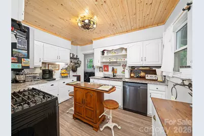 44 Hemlock Avenue, Spruce Pine, NC 28777 - Photo 6