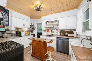 44 Hemlock Ave, Spruce Pine, NC 28777 - Photo 6
