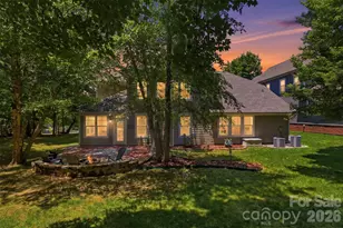 2317 Riverbank Rd, Waxhaw, NC 28173 - Photo 2