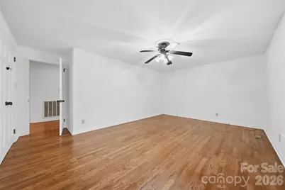 1085 19th Avenue Place NW, Hickory, NC 28601 - Photo 18