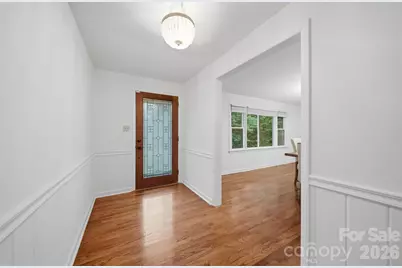 1085 19th Avenue Place NW, Hickory, NC 28601 - Photo 4