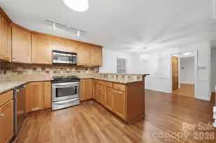 1085 19th Ave Pl NW, Hickory, NC 28601 - Photo 16