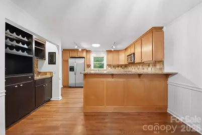 1085 19th Avenue Place NW, Hickory, NC 28601 - Photo 8