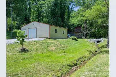 79 Sean Drive, Spruce Pine, NC 28777 - Photo 2