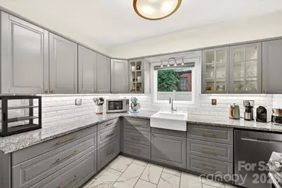 2225 Ashley Road, Charlotte, NC 28208 - Photo 16