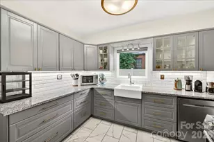2225 Ashley Rd, Charlotte, NC 28208 - Photo 16