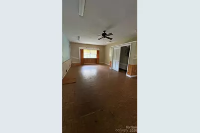 132 Haynes Street, Hendersonville, NC 28791 - Photo 32