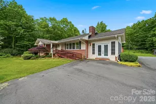 9121 Nc 181 Hwy, Newland, NC 28657 - Photo 2