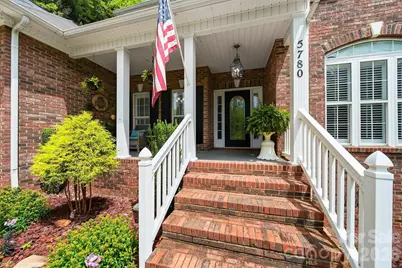 5780 Crown Terrace, Hickory, NC 28601 - Photo 2