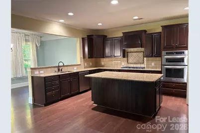 8811 Tamarron Drive, Charlotte, NC 28277 - Photo 10